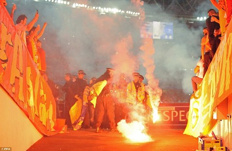 Bikin Rusuh, Enam Fan Galatasaray Ditangkap Polisi London